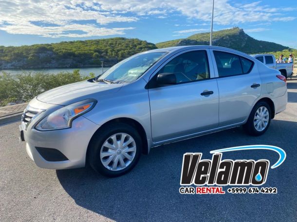 Nissan Versa sedan Automatic 